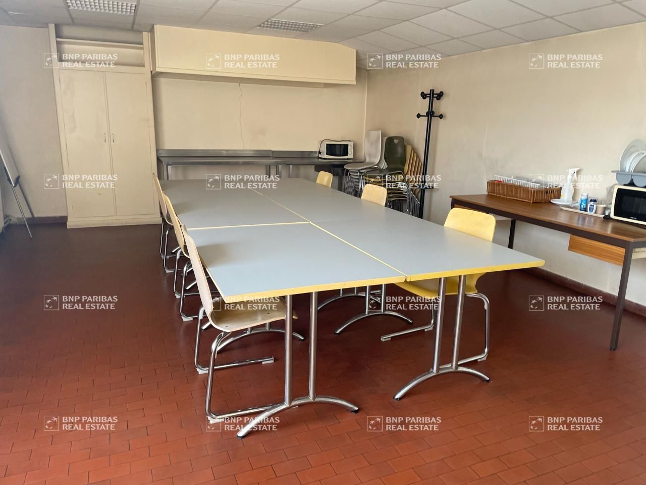 4185 m² pour ce activité en vente à Jassans-riottier