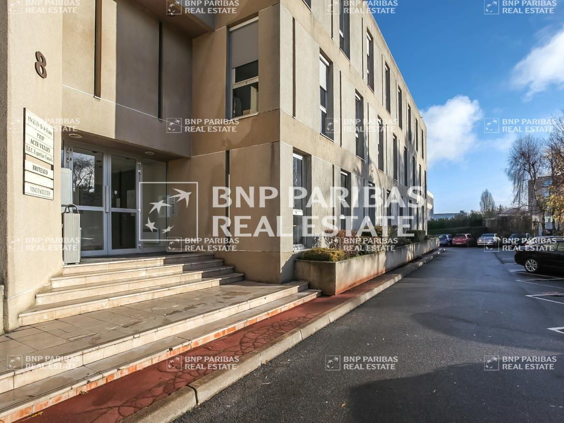 454 m² pour ce bureaux en vente à Velizy villacoublay