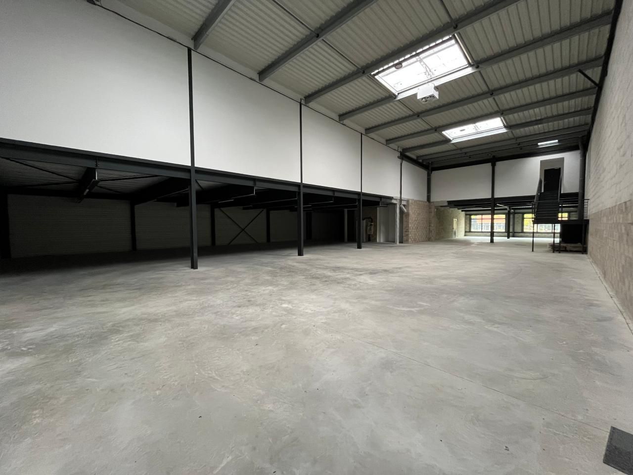 Location PME-PMI 2270 m² divisibles 92230 Gennevilliers