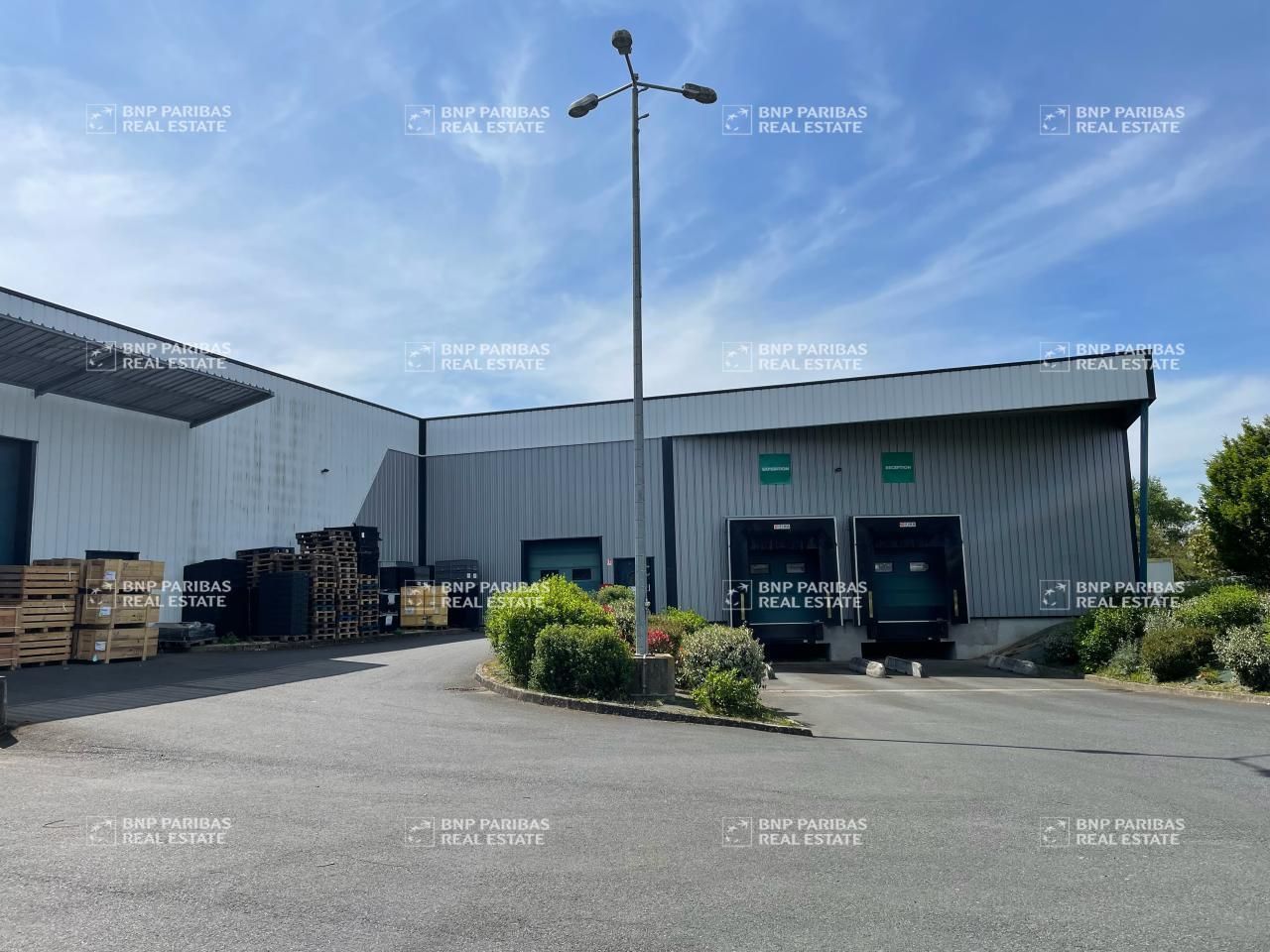 8252 m² pour ce activité en vente à Châtellerault