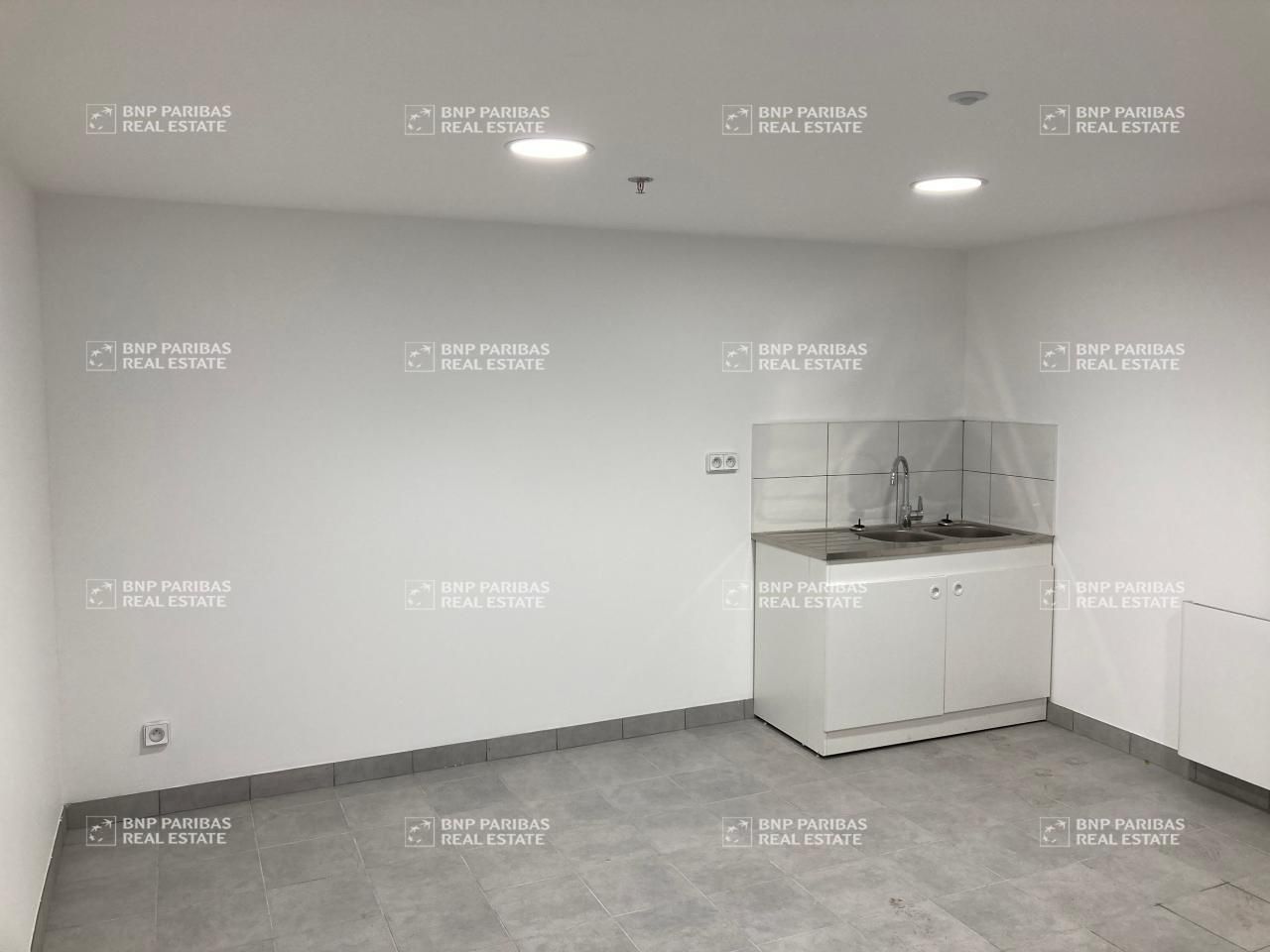 8440 m² pour ce activité en location à Saint-chamond