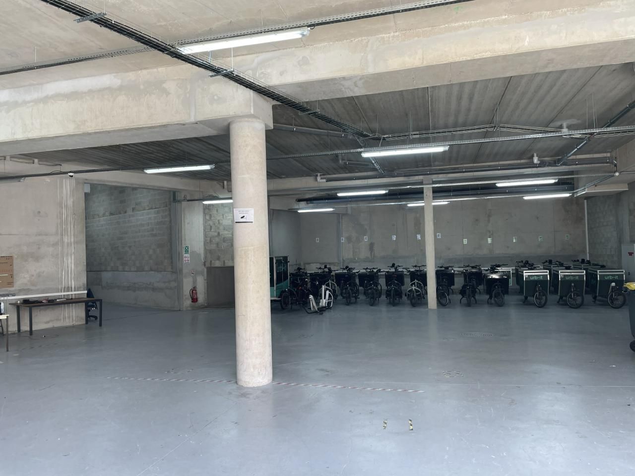 Location PME-PMI 1012 m² non divisibles 75019 Paris