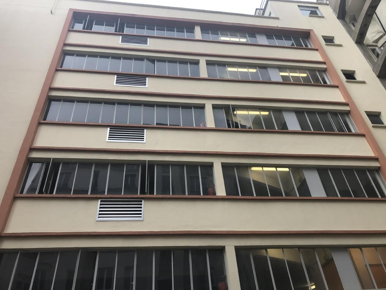 Location Activité 3018 m² non divisibles 75009 Paris
