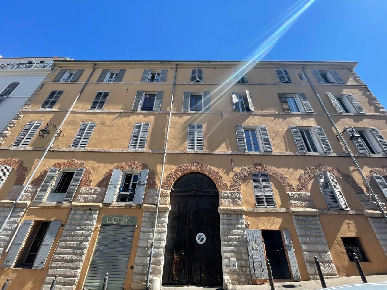 Vente Bureaux 389.86 m² non divisibles 13002 Marseille