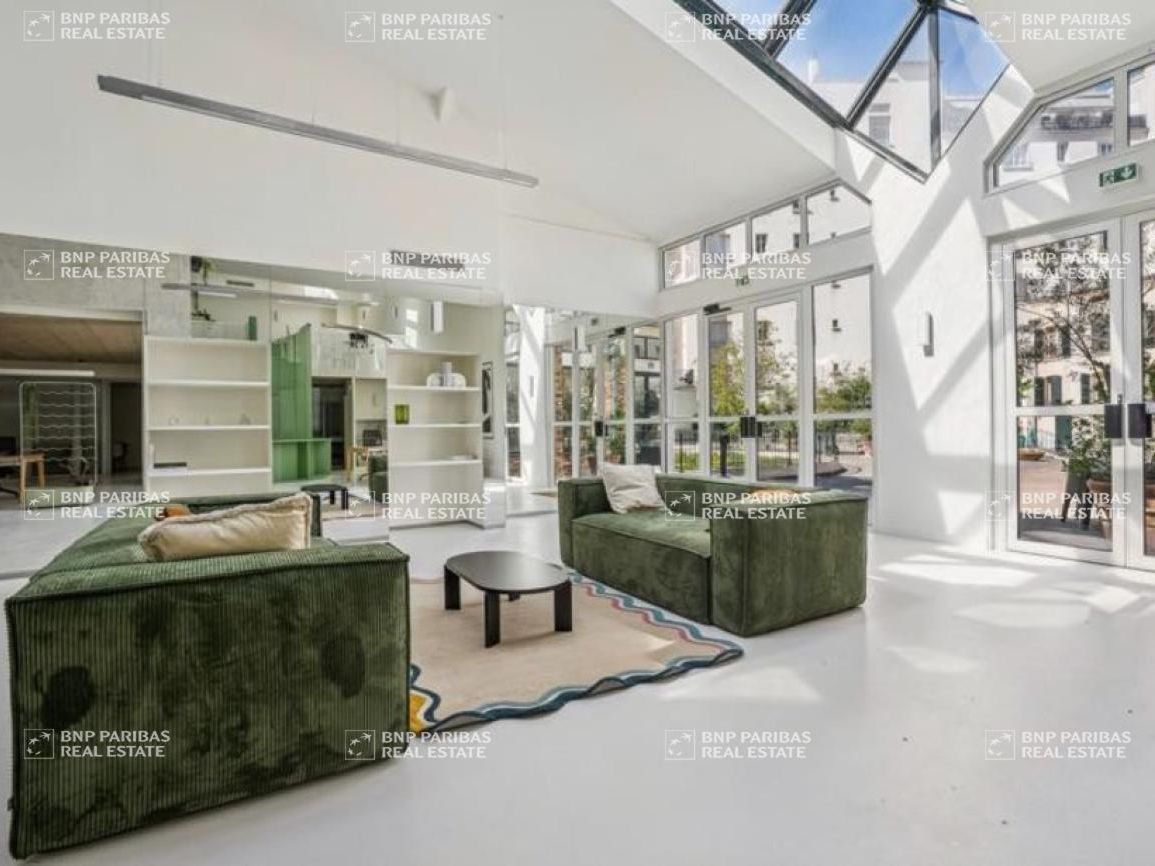 325.42 m² pour ce bureaux en vente à Paris