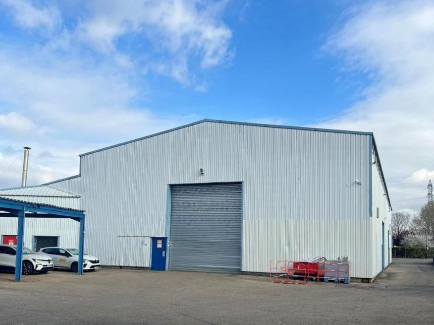 Location Activité 2140 m² non divisibles 69120 Vaulx-en-velin