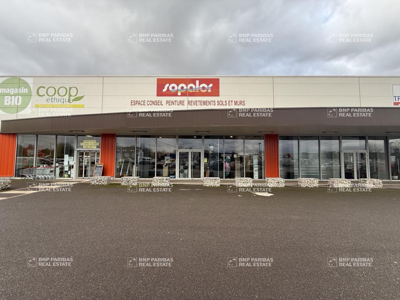 Location Activité 500 m² non divisibles 57140 Woippy