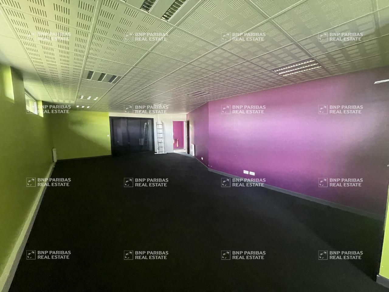 846.8 m² pour ce bureaux en location à La chapelle-sur-erdre