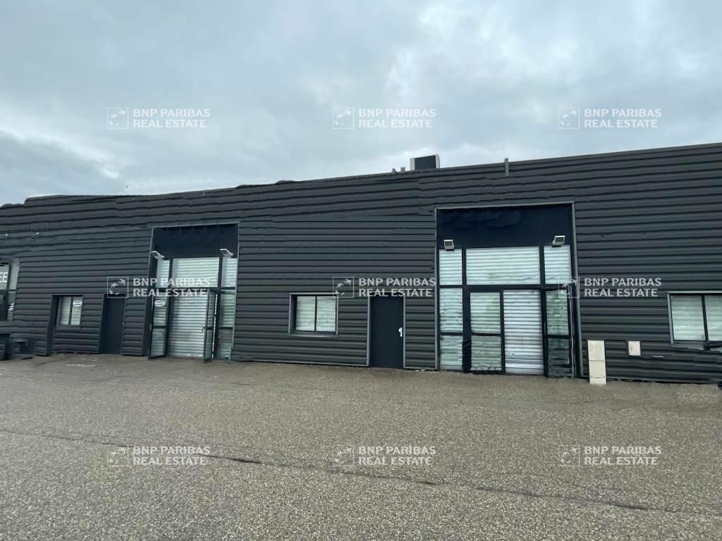 180 m² pour ce activité en location à Mions