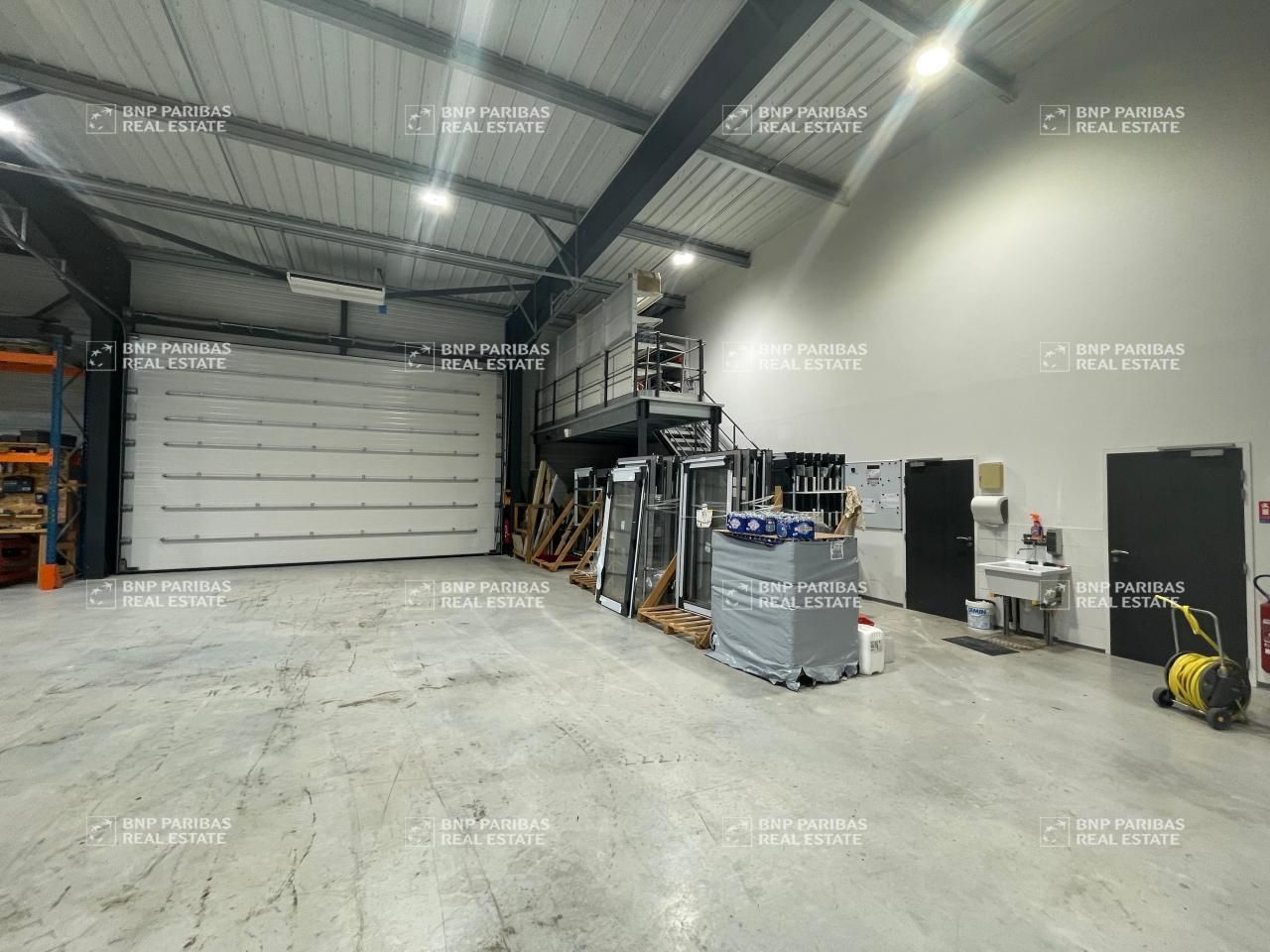 Vente Activité 1920 m² non divisibles 34380 Saint-martin-de-londres