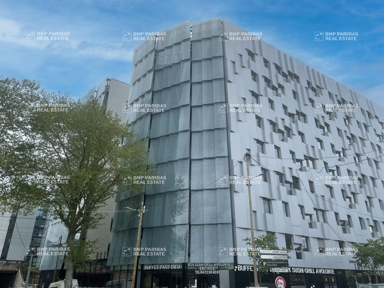 1007 m² pour ce bureaux en location à Lyon