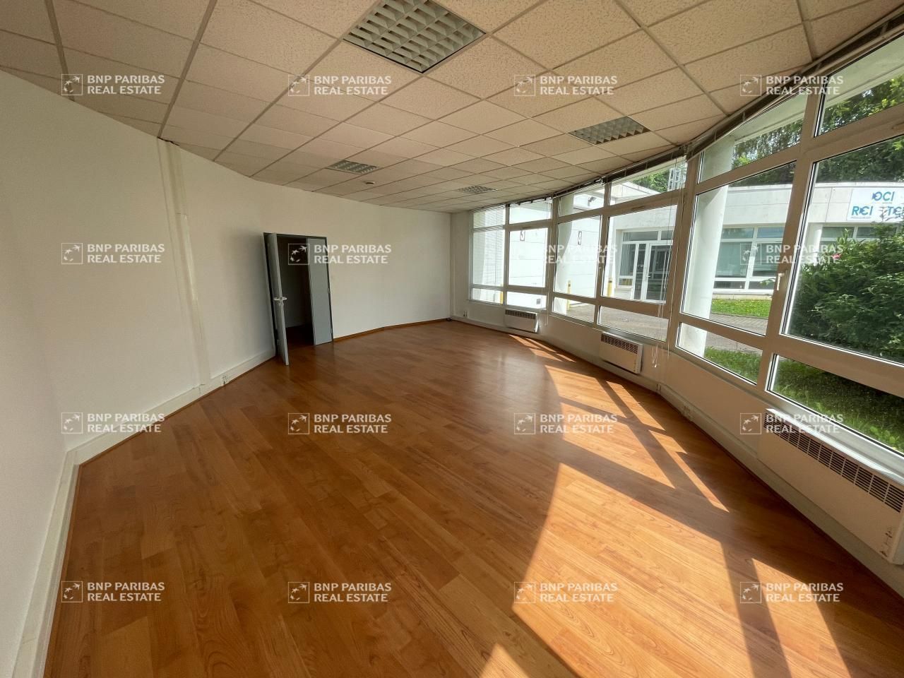 306.1 m² pour ce mixtes en vente à Ludres