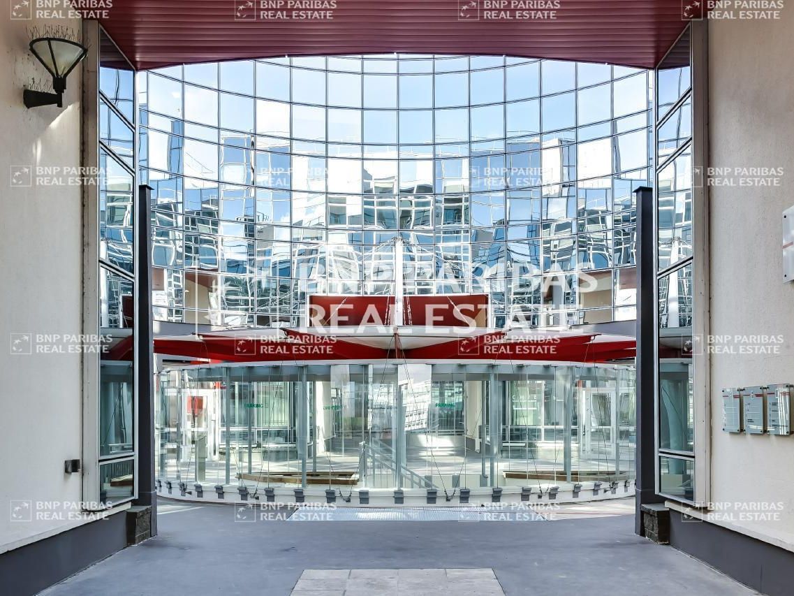 2047 m² pour ce bureaux en location à Massy