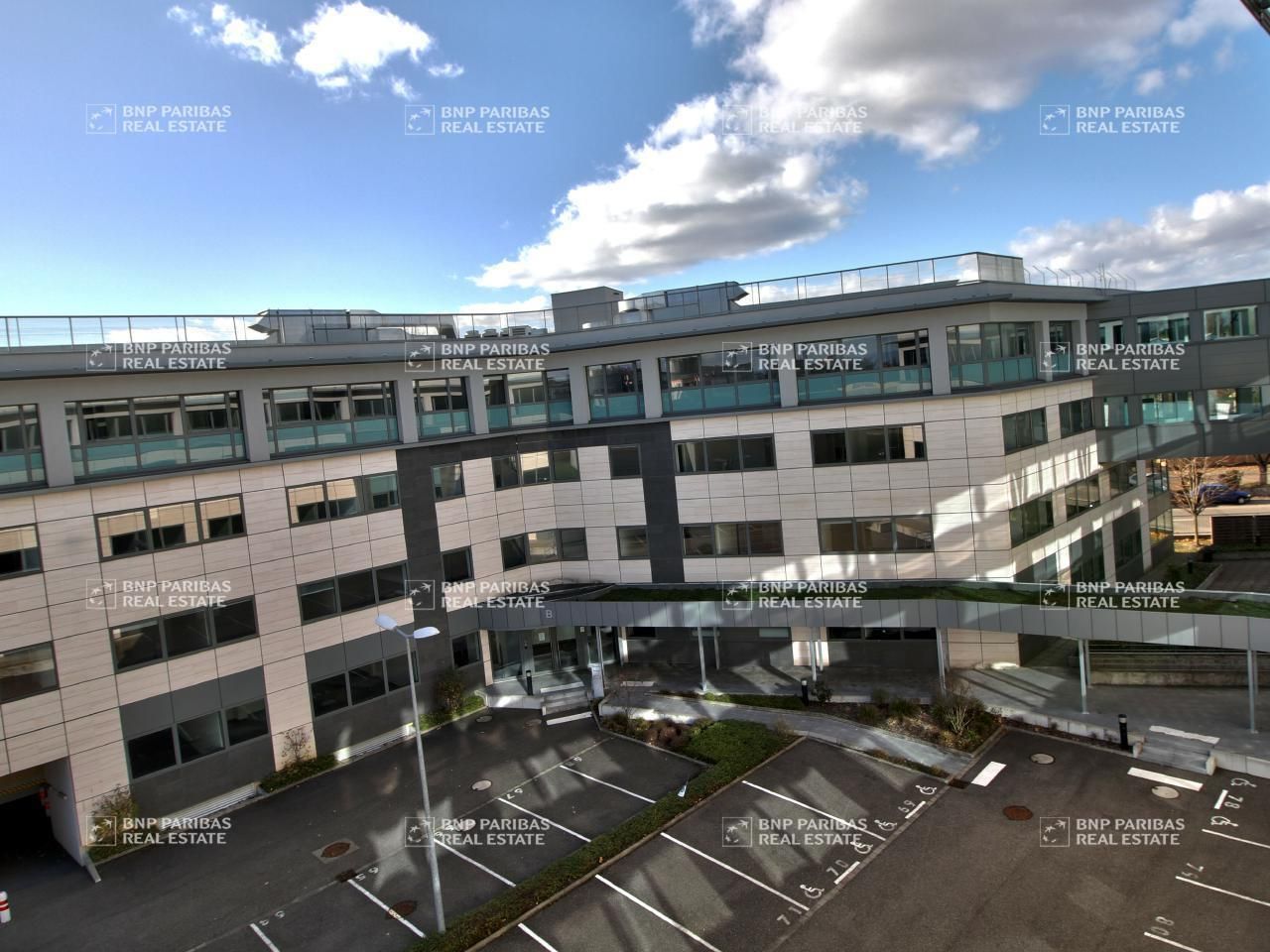 1556 m² pour ce bureaux en location à Strasbourg