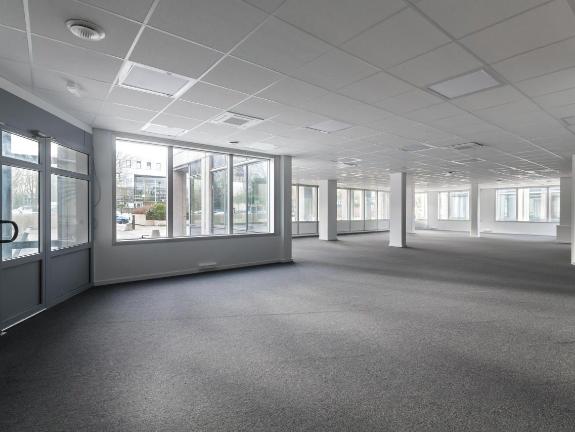 2445.7 m² pour ce bureaux en vente à Villepinte