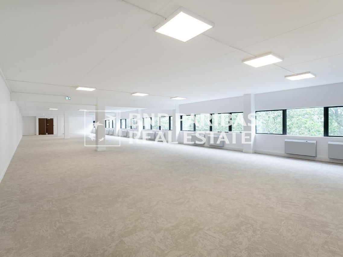 Location Bureaux 2615 m² divisibles 93210 Saint-denis