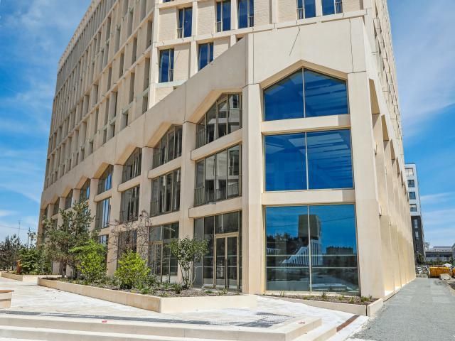 12903.9 m² pour ce bureaux en location à Bordeaux