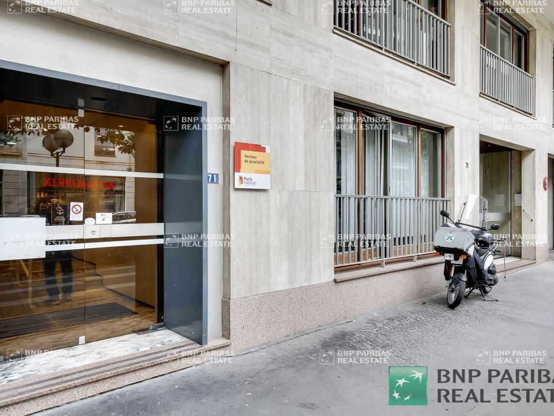 355 m² pour ce bureaux en location à Paris