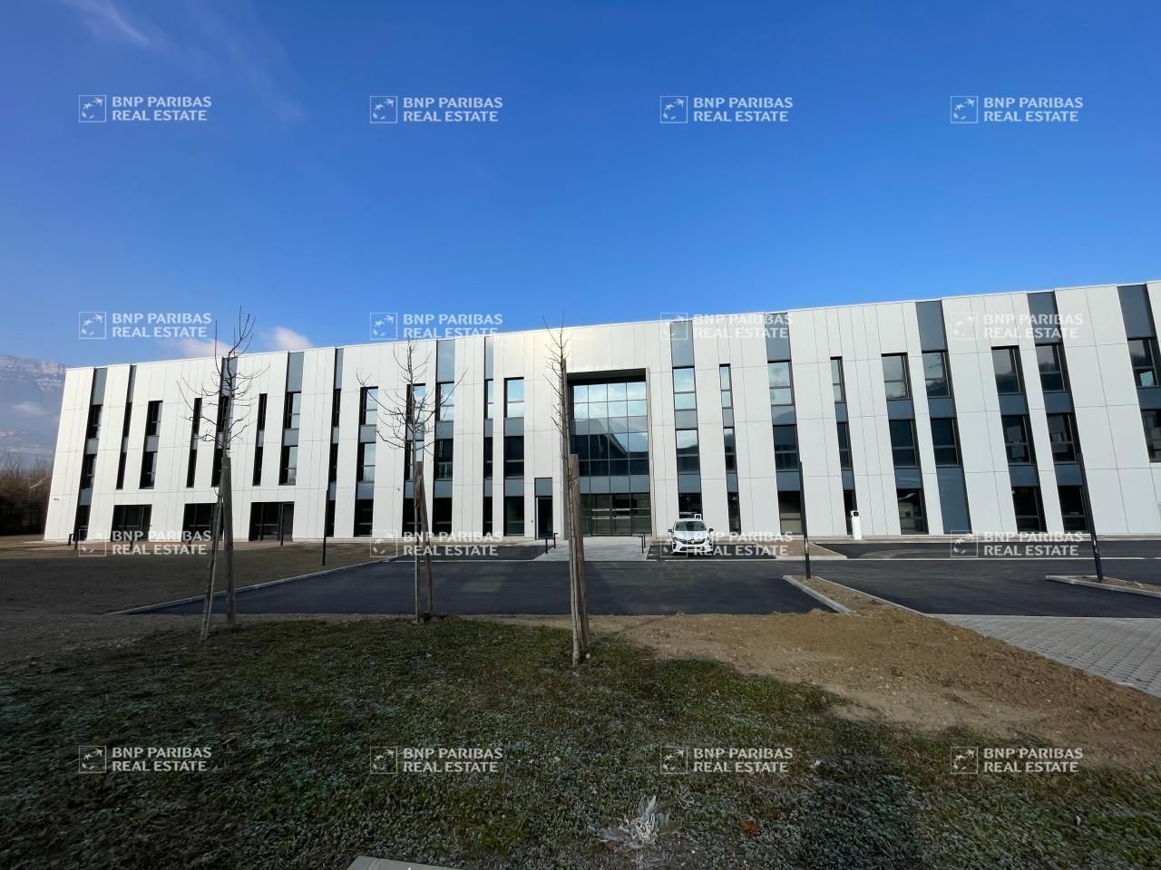 9566 m² pour ce activité en vente à Champagnier