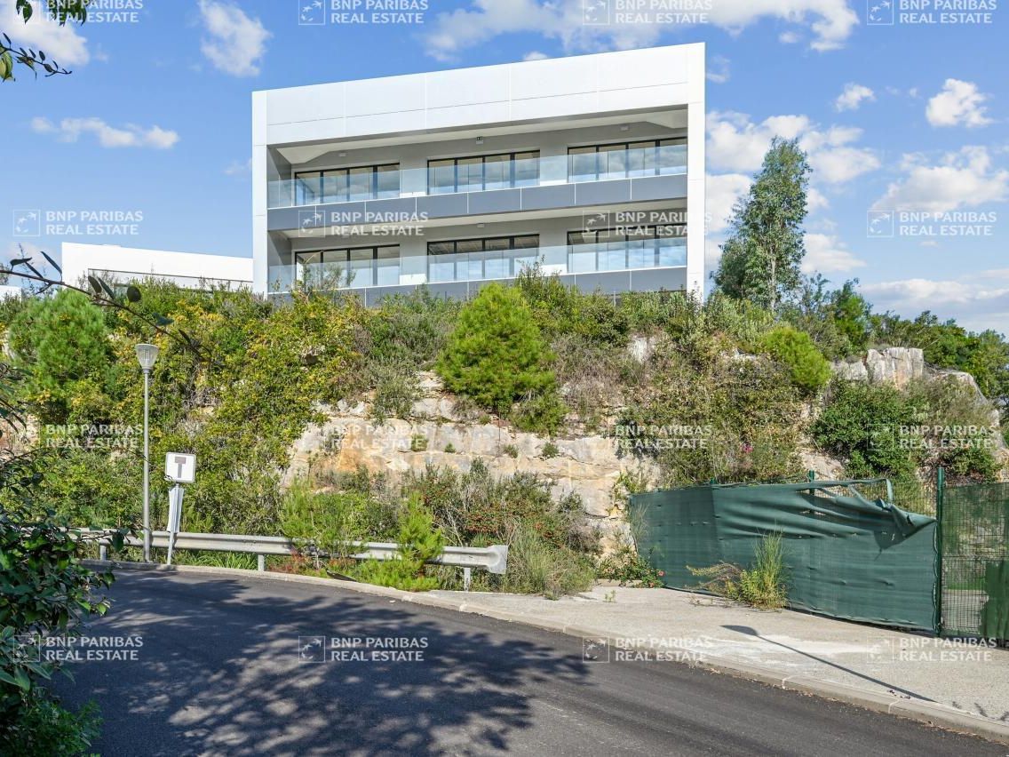 1416.5 m² pour ce bureaux en location à Valbonne