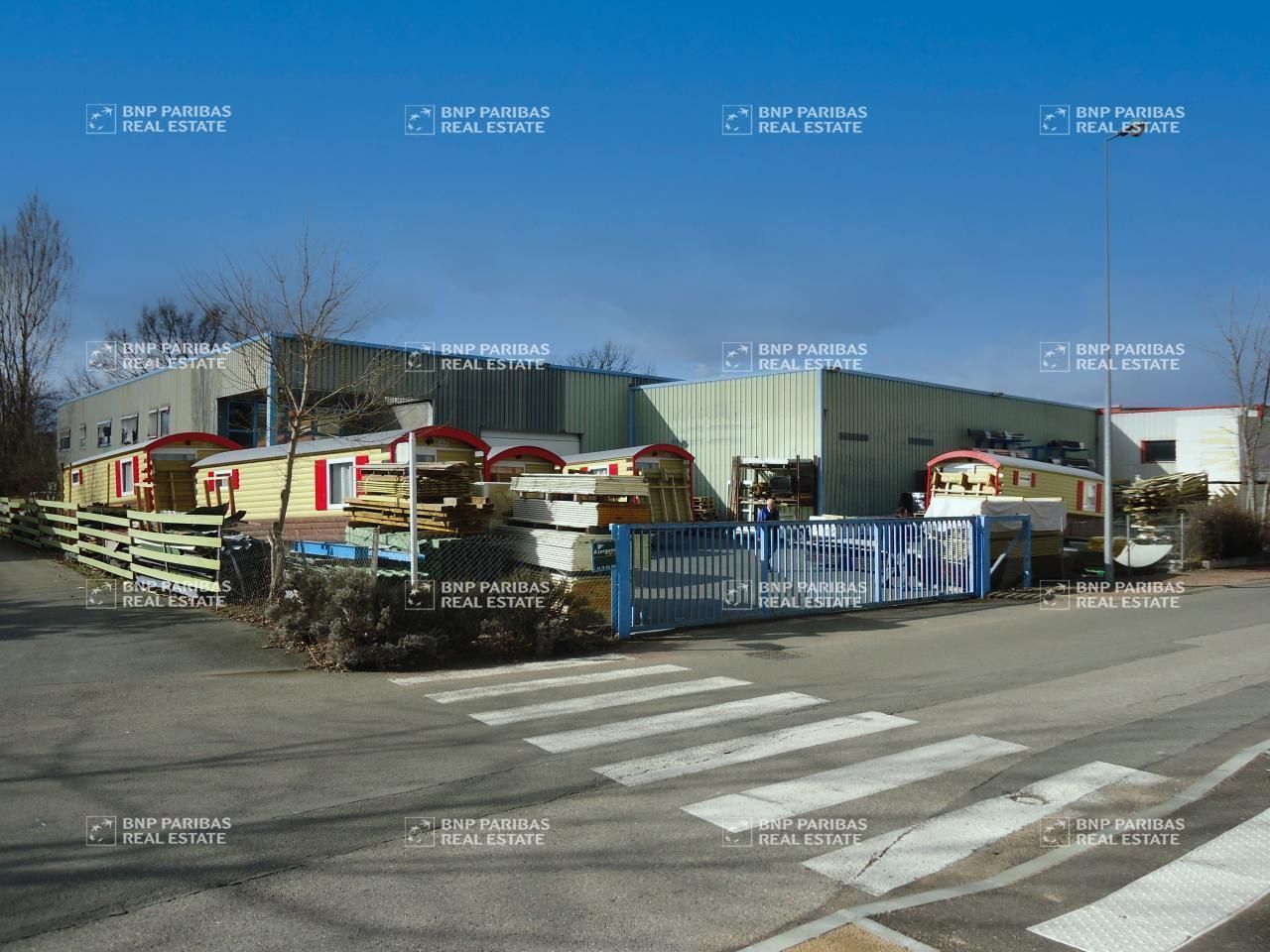 Vente Activité 1810 m² non divisibles 69380 Civrieux-d'azergues