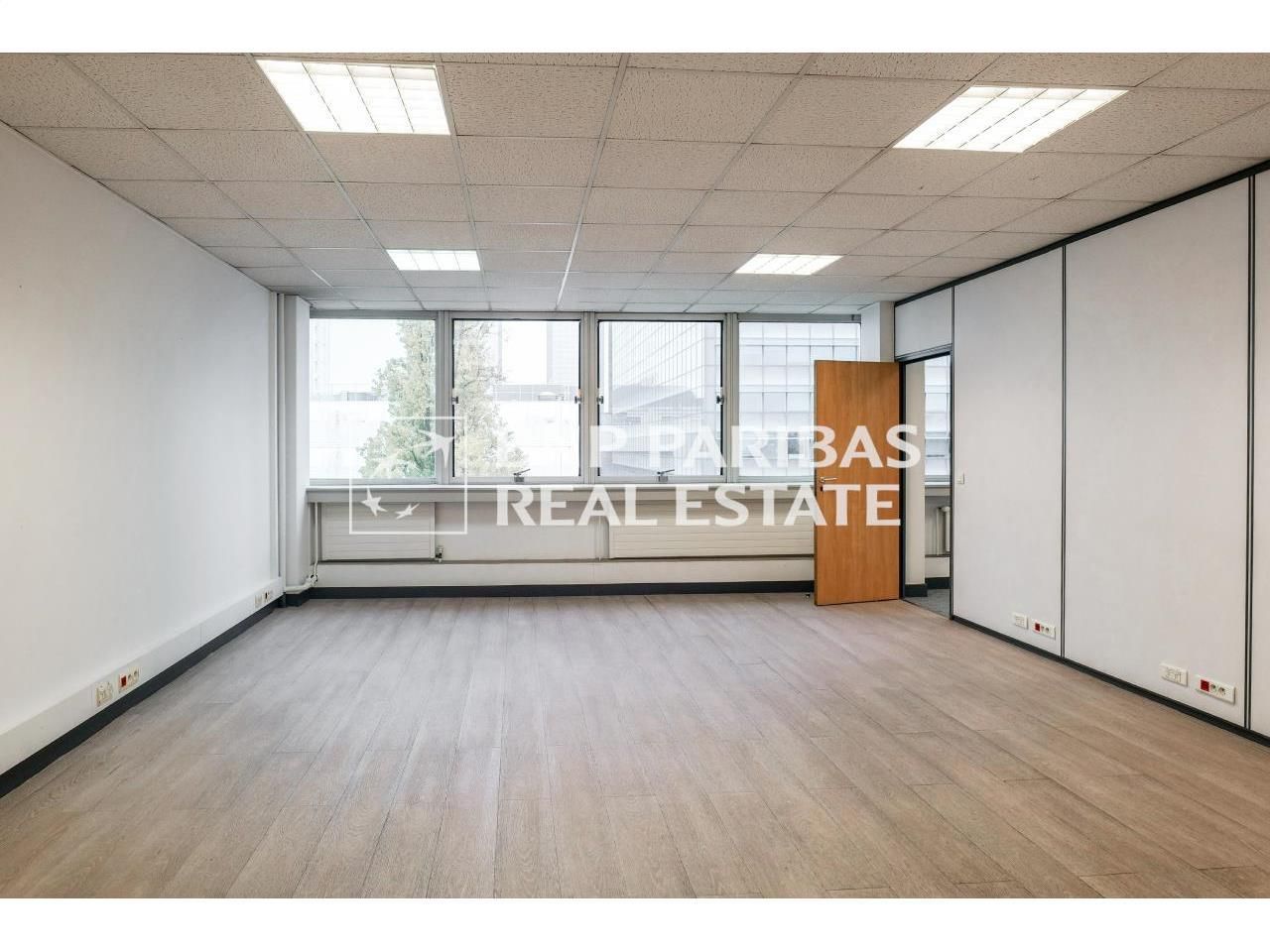 1175 m² pour ce bureaux en location à Bagnolet