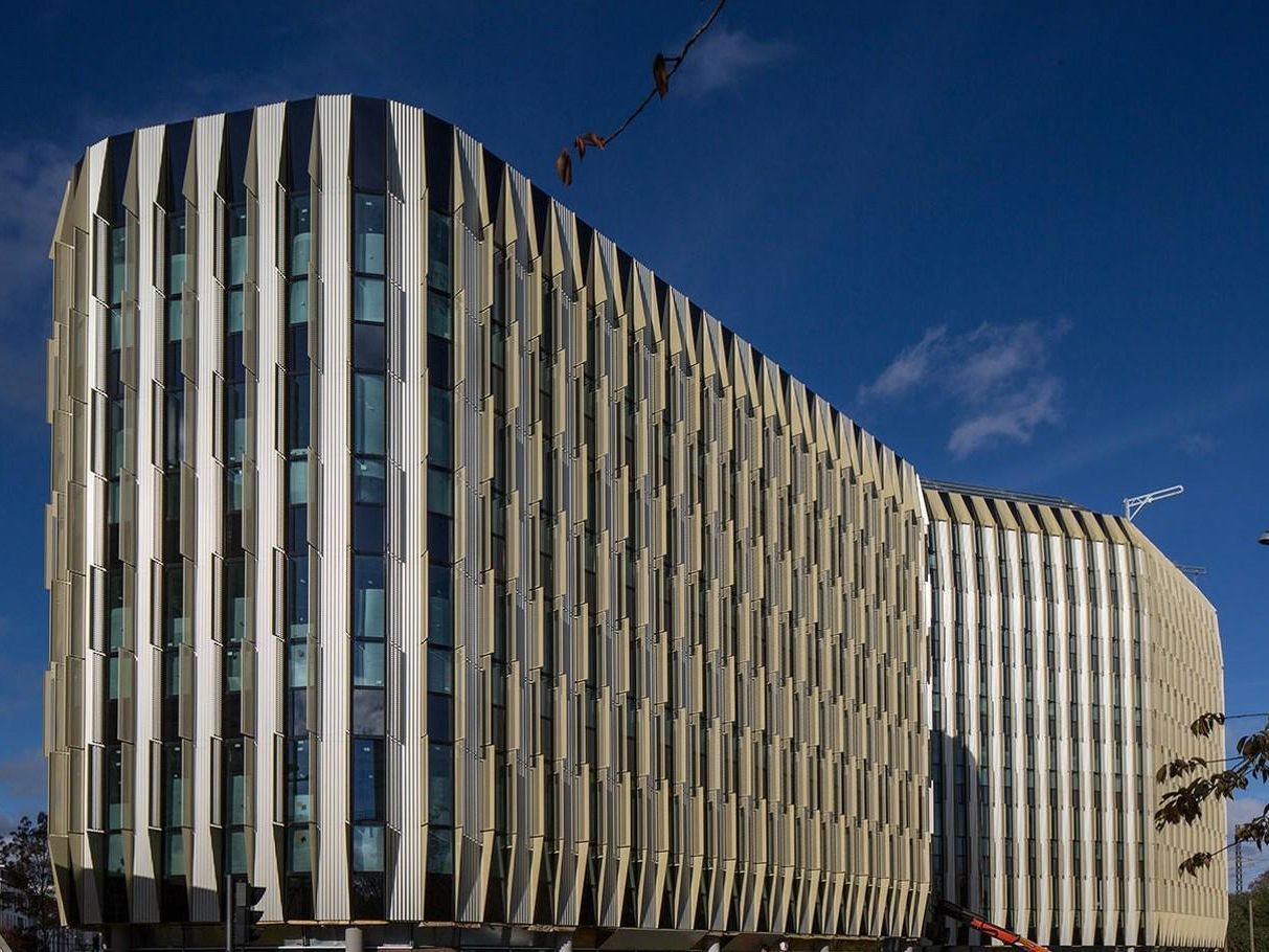 Location Bureaux 3848.8 m² divisibles 91300 Massy