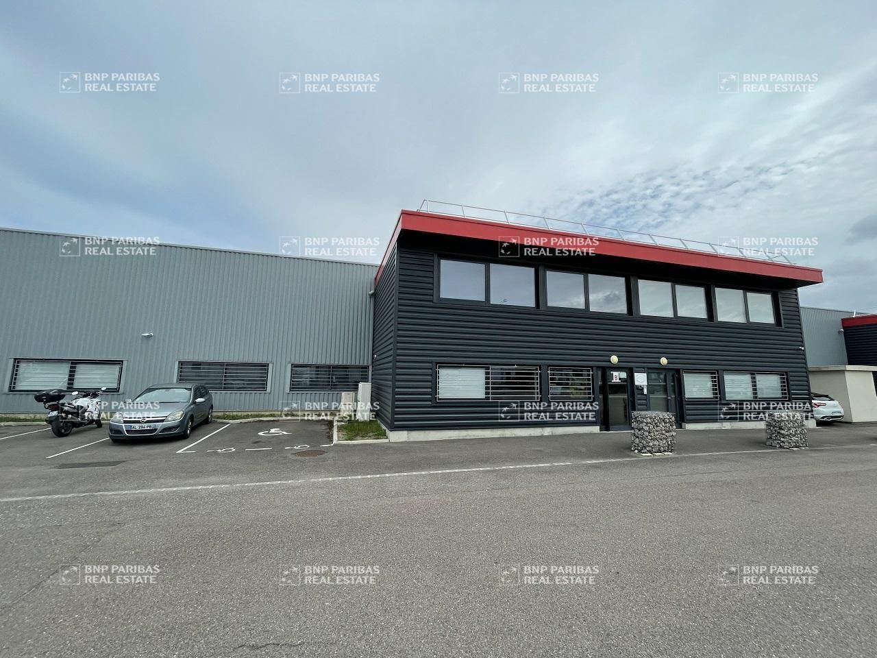 3112 m² pour ce activité en location à Longvic
