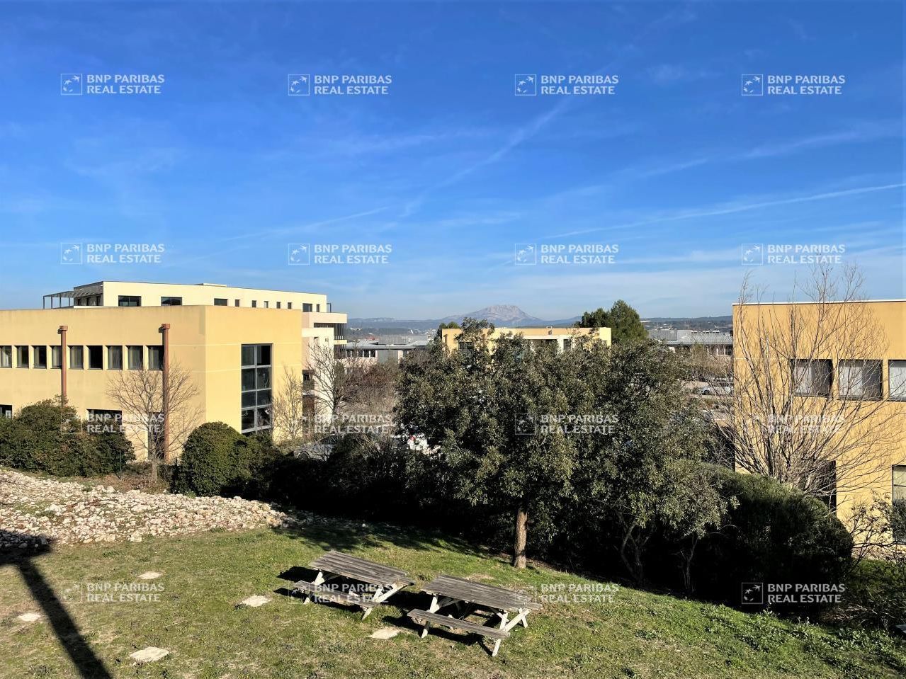 441.87 m² pour ce bureaux en location à Aix-en-provence