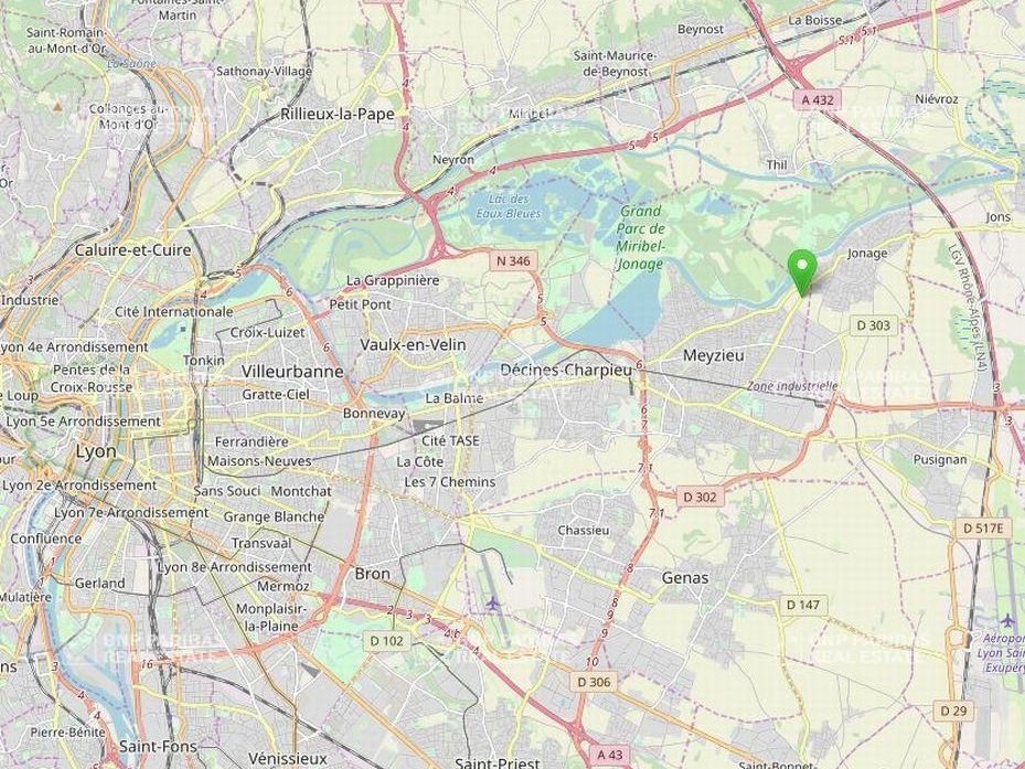 4400 m² pour ce terrains en location à Meyzieu