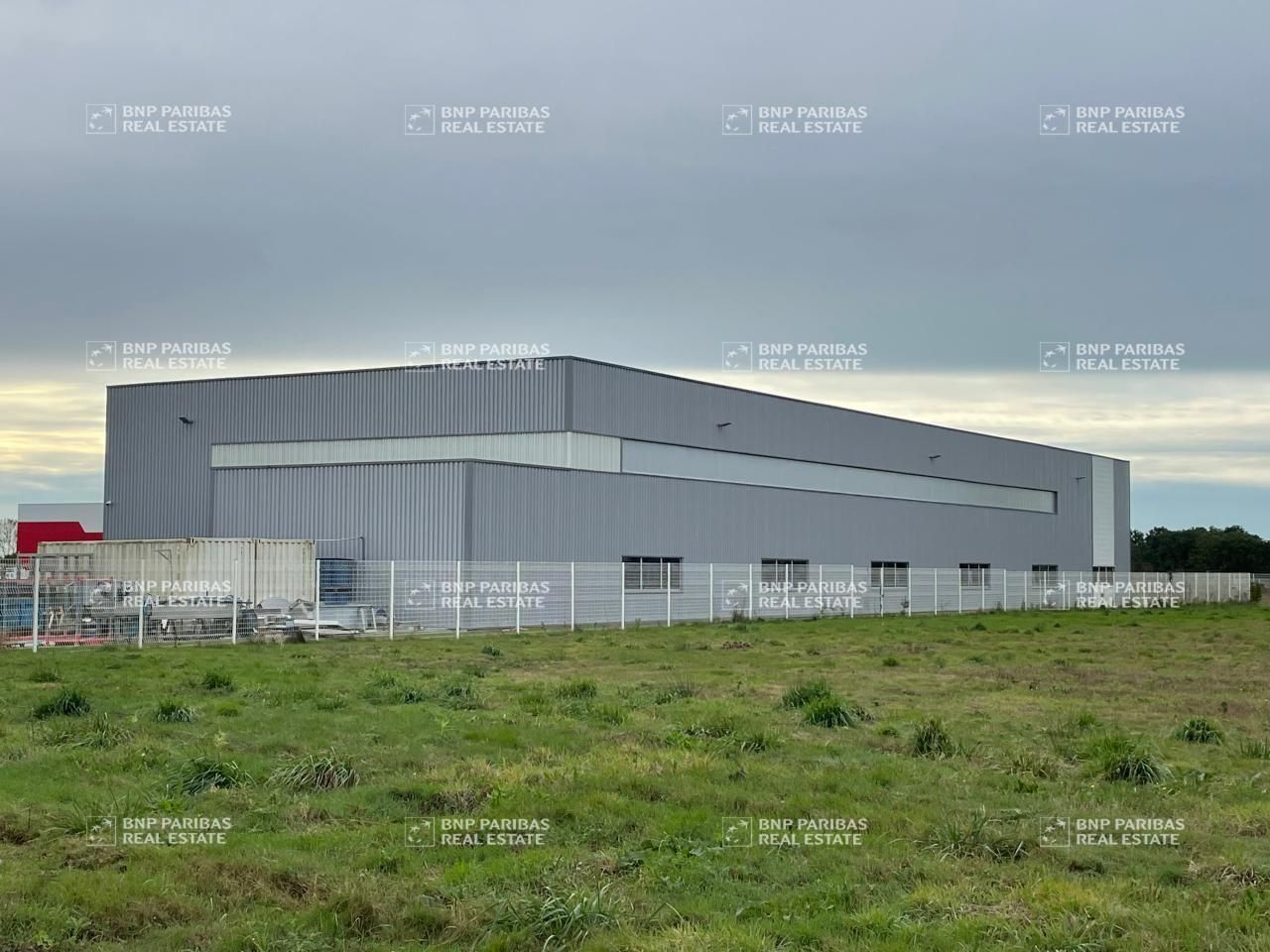 1675 m² pour ce activité en vente à Les achards