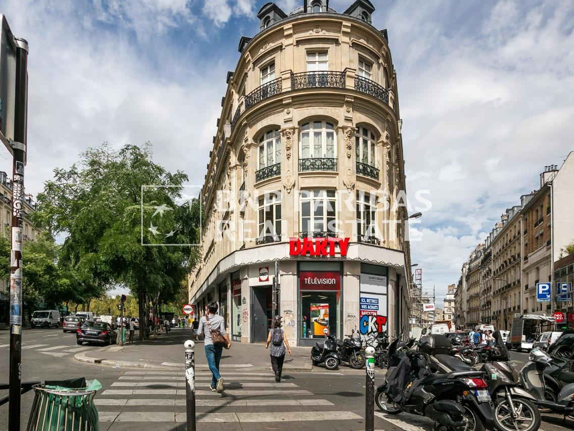 341.49 m² pour ce bureaux en location à Paris