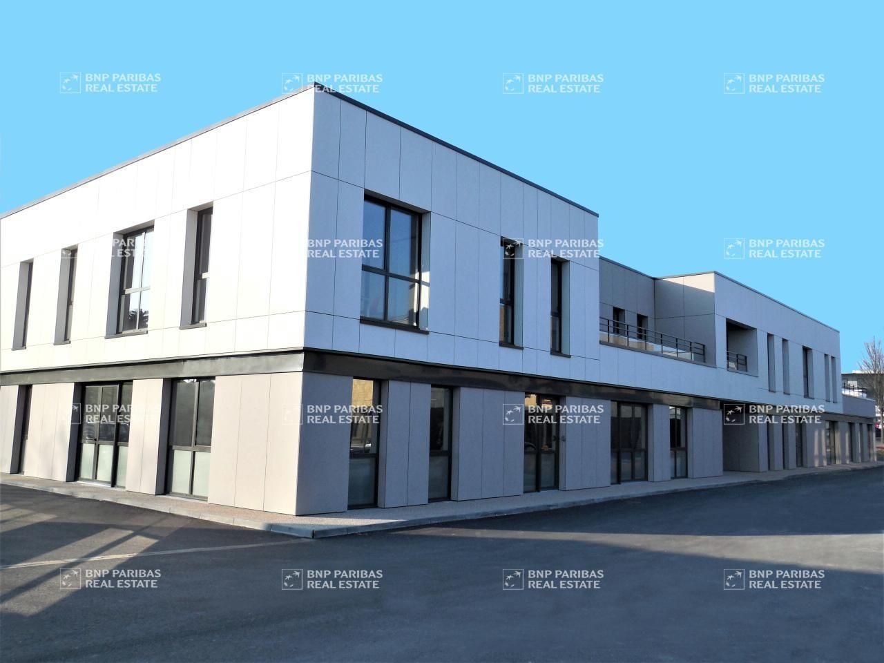 Location Activité 1984.31 m² non divisibles 69400 Limas