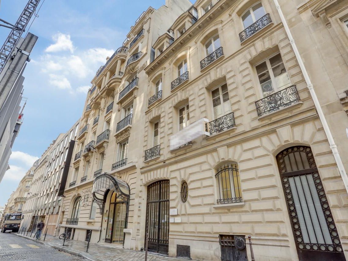 Vente Bureaux 1005.1 m² non divisibles 75008 Paris