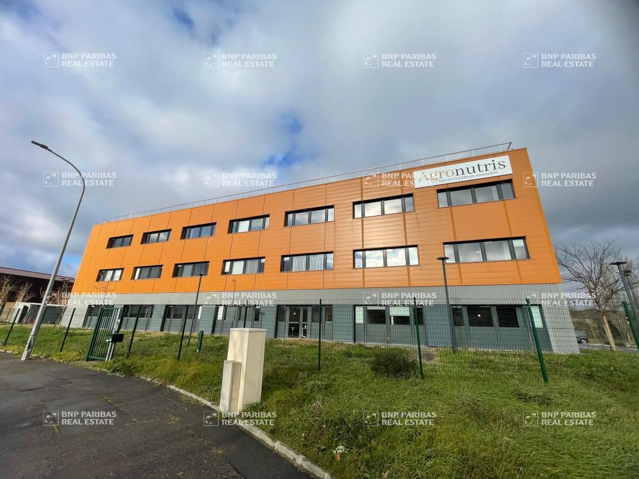 4364.4 m² pour ce activité en location à Saint-orens-de-gameville