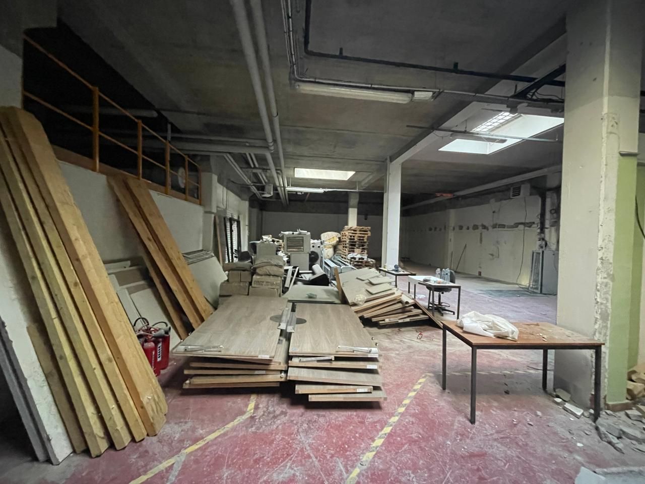 Location PME-PMI 702 m² non divisibles 92230 Gennevilliers