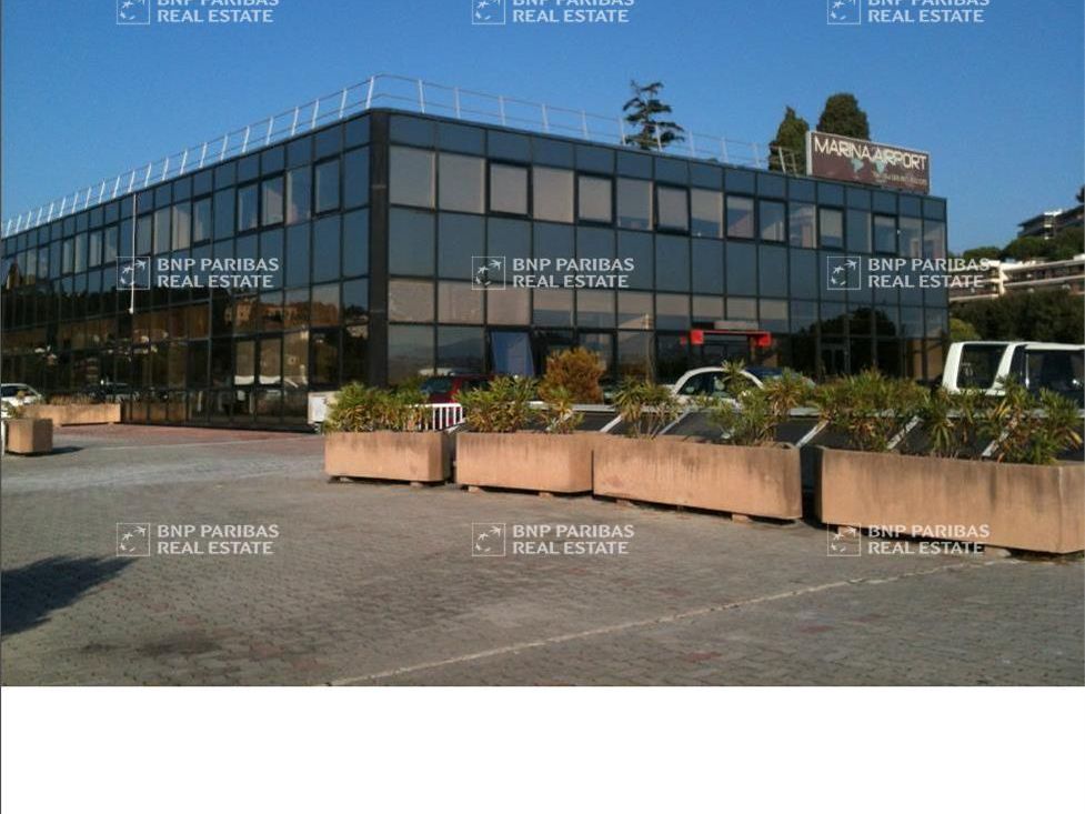 1090 m² pour ce activité en location à Villeneuve-loubet