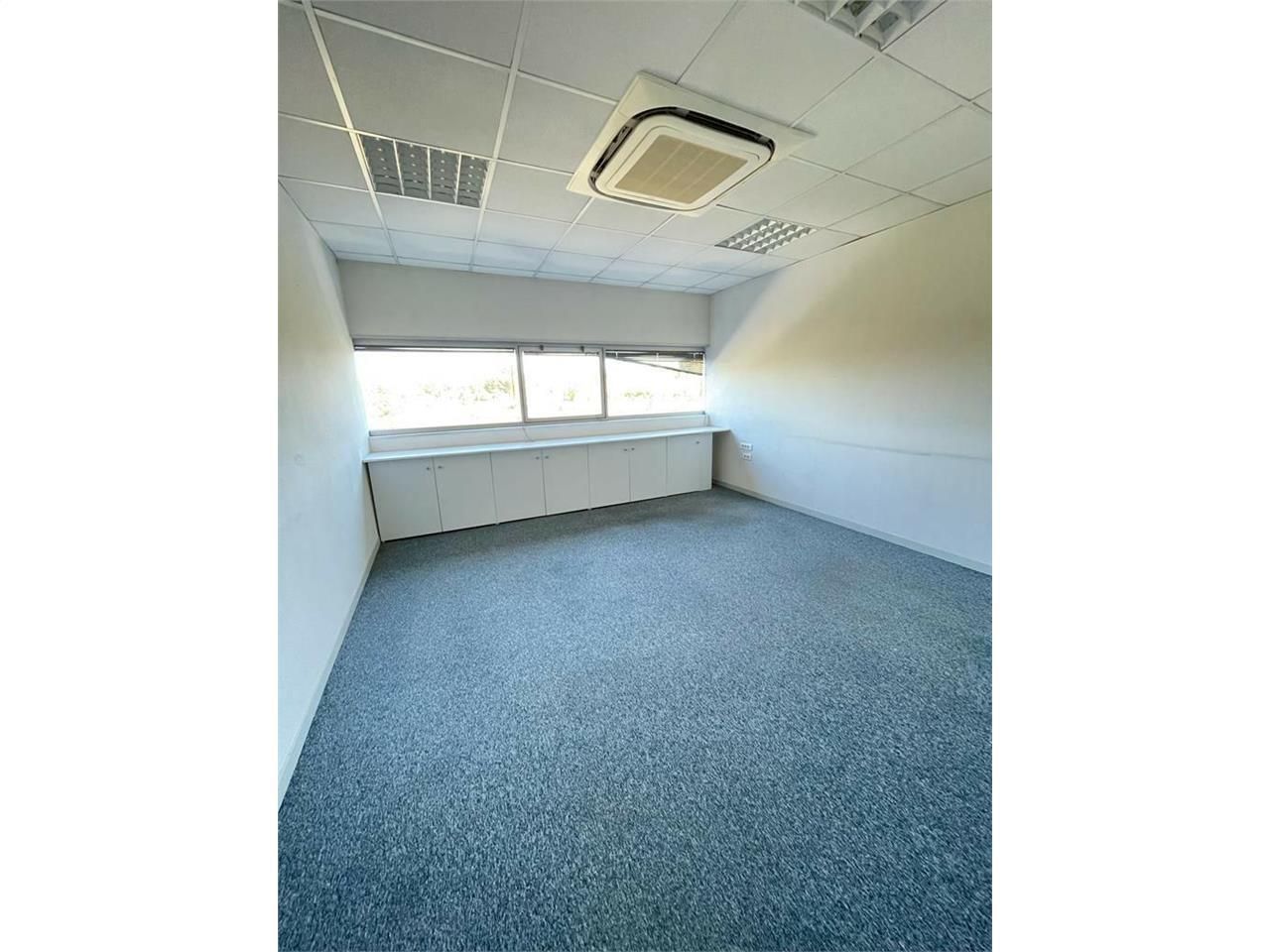 Location Bureaux 566 m² non divisibles 33270 Floirac