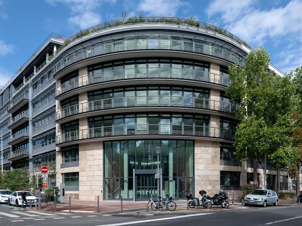 Location Bureaux 11593 m² divisibles 92130 Issy-les-moulineaux