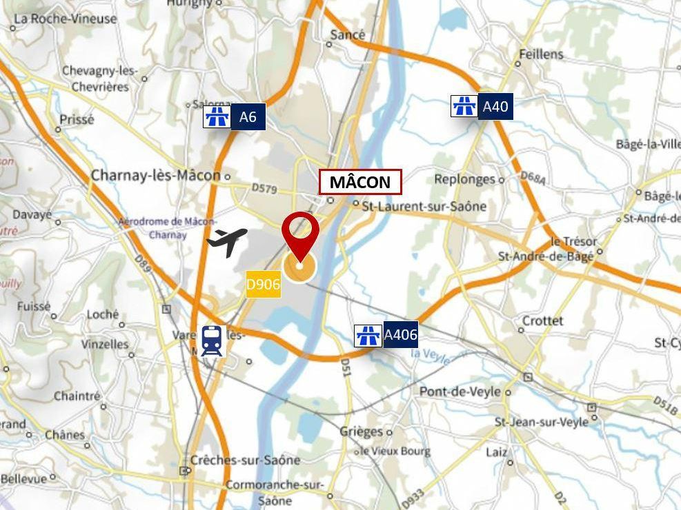 Location Entrepôts classe B 9956.7 m² non divisibles 71000 Mâcon