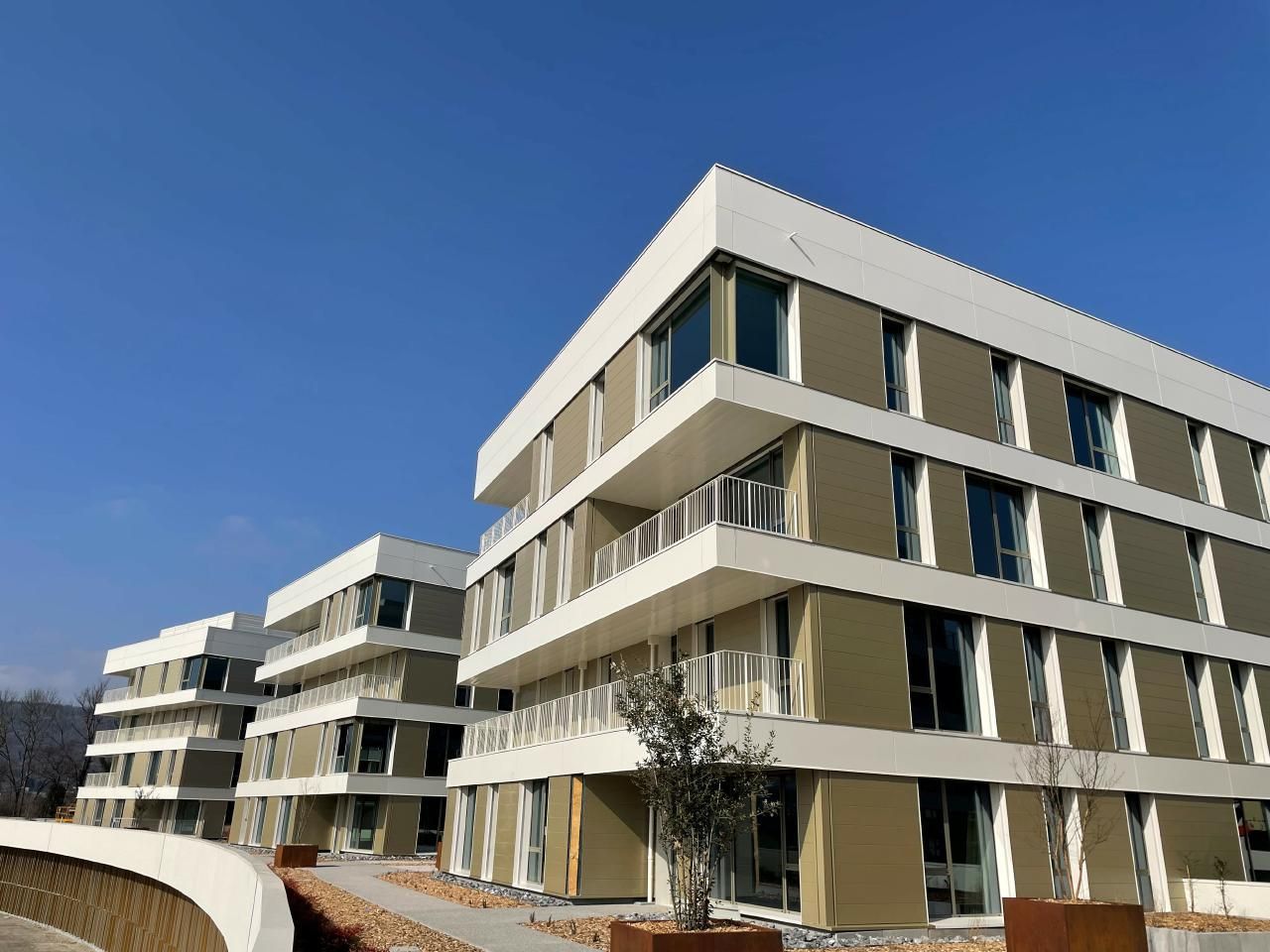 Location Bureaux 1602.12 m² divisibles 74370 Annecy