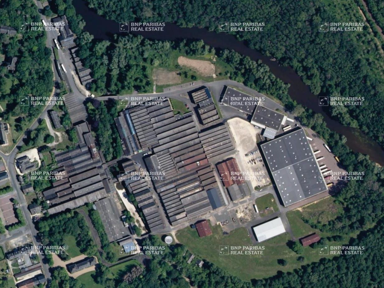 Vente Entrepôts classe C 57804 m² non divisibles 18400 Lunery