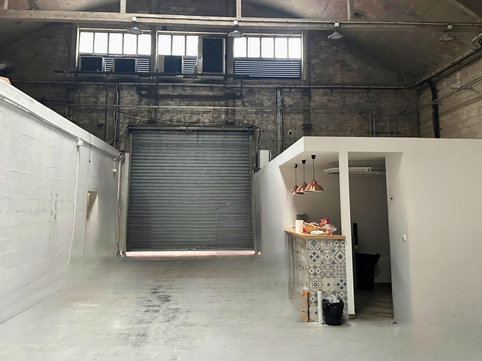 Location PME-PMI 432 m² non divisibles 93300 Aubervilliers