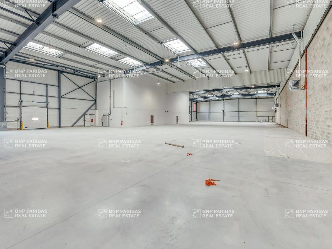 1310 m² pour ce pme-pmi en location à Le thillay