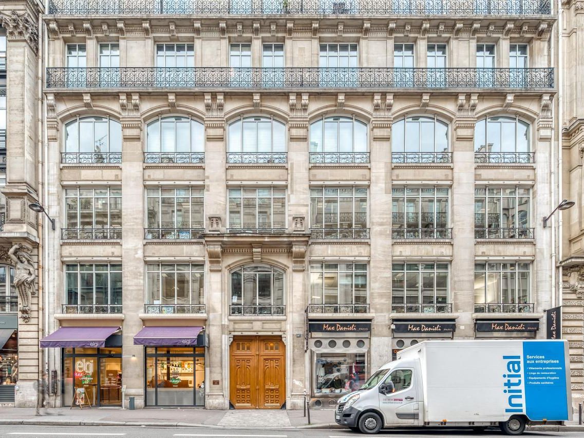 1195 m² pour ce bureaux en location à Paris