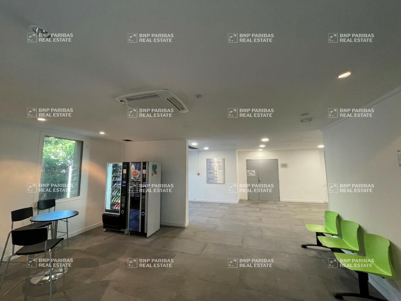 260 m² pour ce bureaux en location à Aubagne