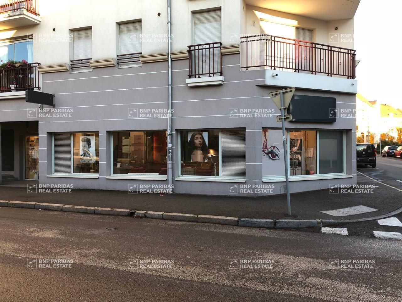 68 m² pour ce bureaux en location à Dijon