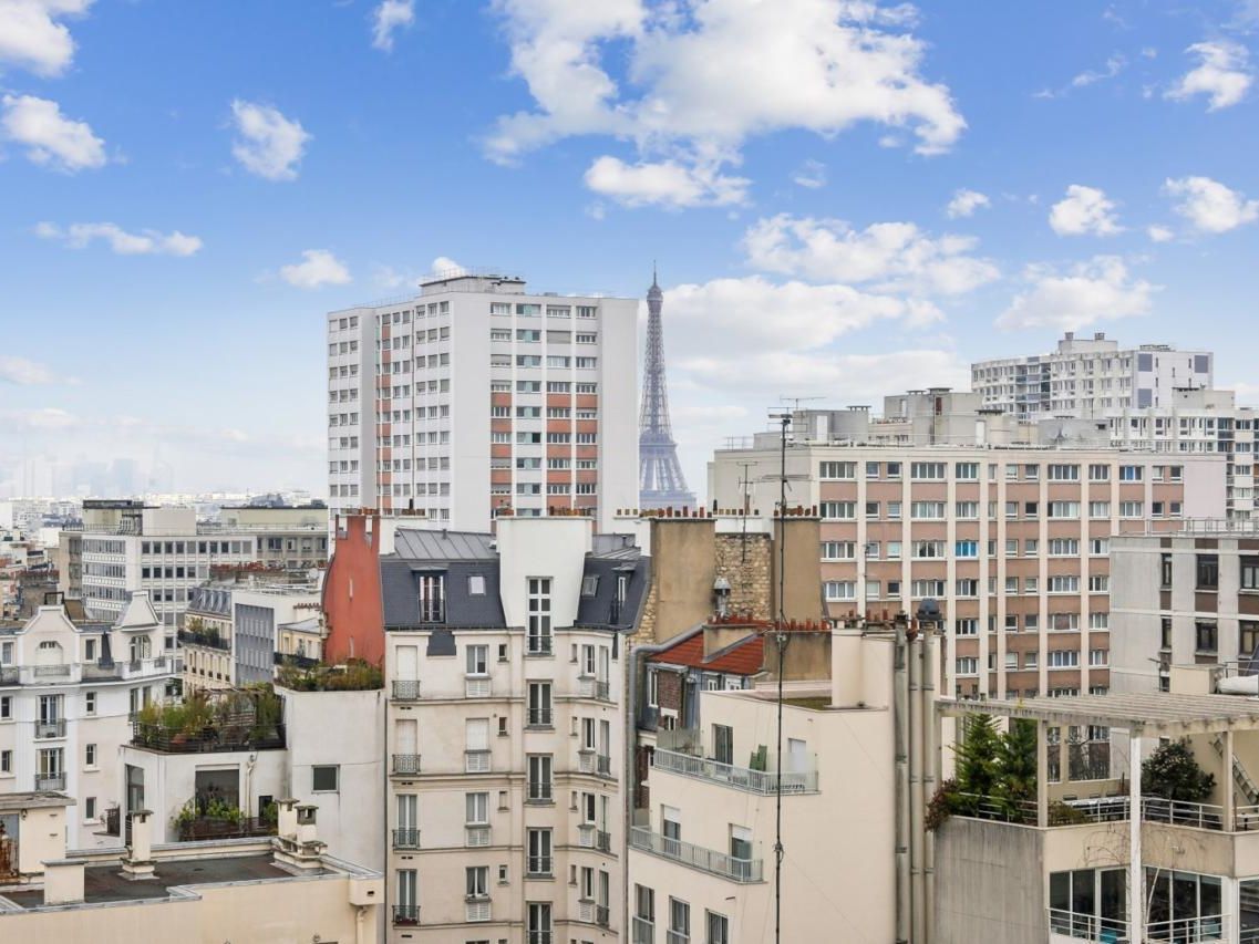 3240 m² pour ce bureaux en location à Paris