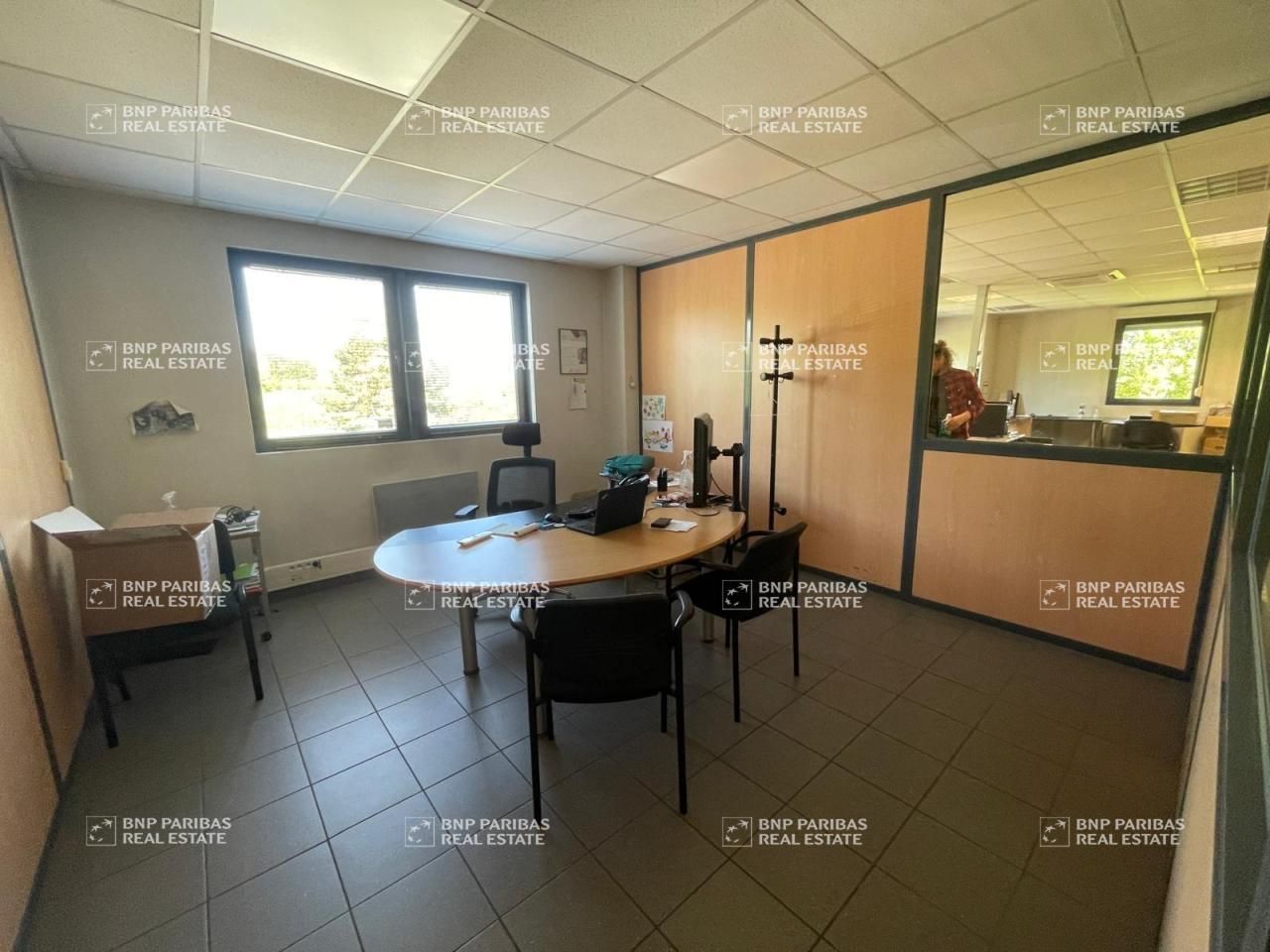 1450 m² pour ce activité en location à Cuincy