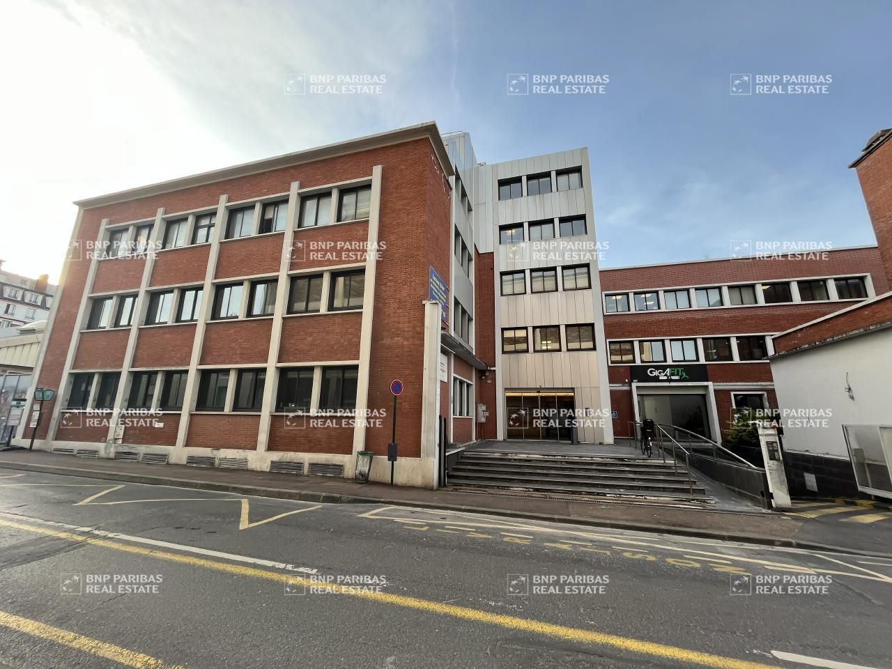 Location Bureaux 931 m² divisibles 92240 Malakoff